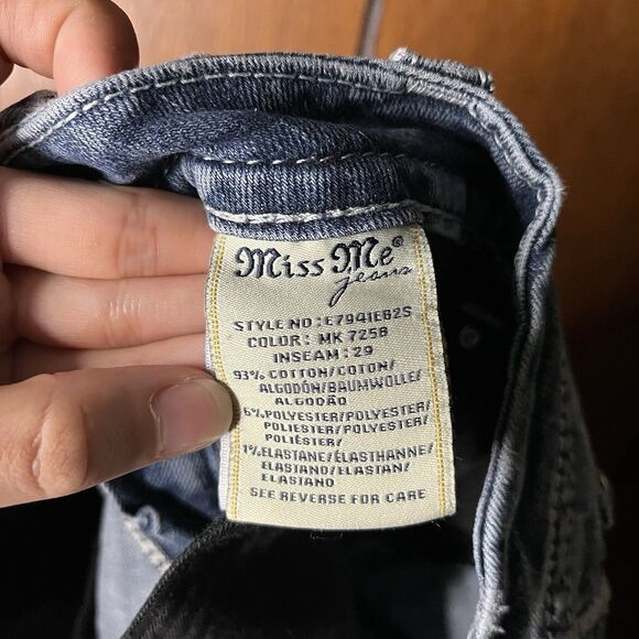 Miss Me Mid Rise Easy Boot Jeans Size 31 - Picture 5 of 6